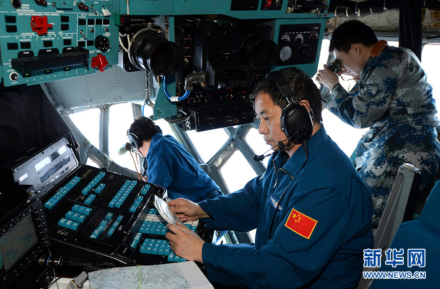 中國空軍繼續出動飛機在失聯海域搜尋黑匣子信號