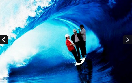 菲律賓官員視察災區(qū)圖片系PS合成 引網友抨擊