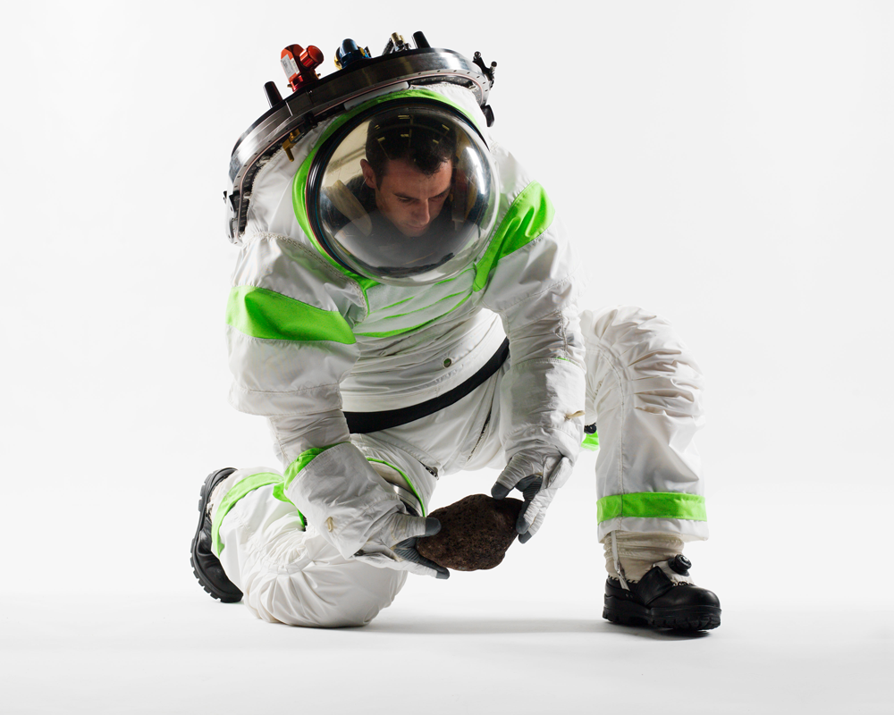 NASA新一代宇航服票選誕生 開創多項里程碑