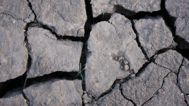 Crack on 趕快繼續吧