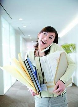 “裝忙族”英語(yǔ)怎么說