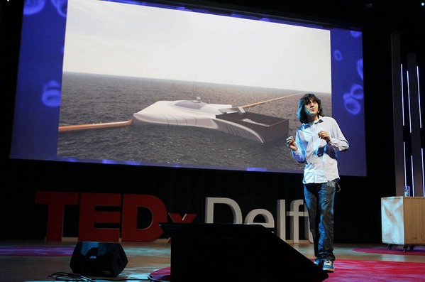 17歲時少年決定把海洋洗凈，現在21歲的他做到了