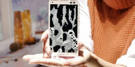 日本公司推出世界第一臺(tái)可洗手機(jī)