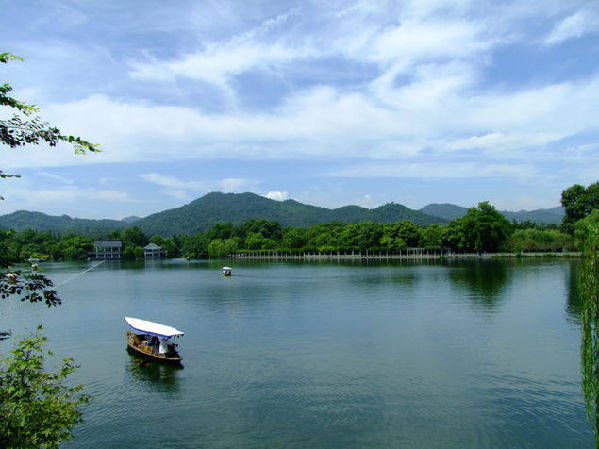 春天,一起來讀詩,雙語的!