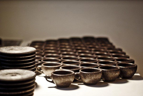 真正的“咖啡杯”:用咖啡渣制成的杯碟