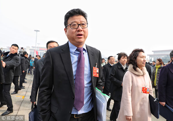 聚焦兩會：馬化騰、董明珠、雷軍等企業(yè)大佬都說了啥?