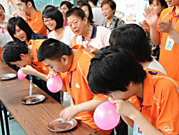 你我牽手、快樂(lè)特奧