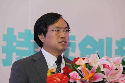 中銀律師事務(wù)所主任趙曾海：突破貸款難問題