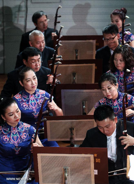 Chinese artists perform in