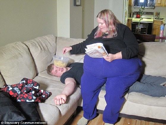 US woman hits 280 kg<BR>胖妞獲稱'長肉達人'(圖)