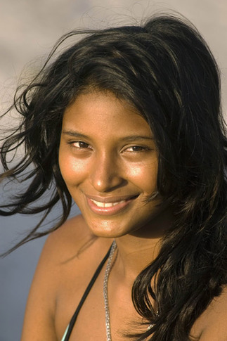 2-meter-tall teen dreams to be fashion model