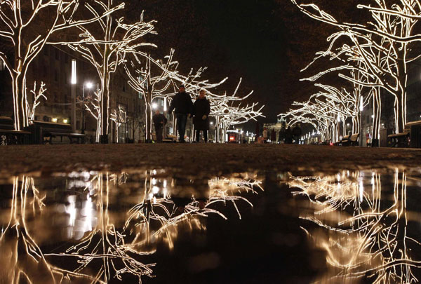 Christmas lights decorations set a new record