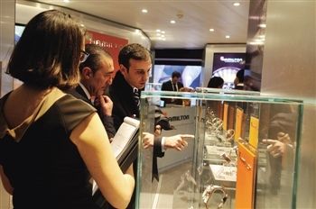 瑞士鐘表10年內(nèi)降稅60%