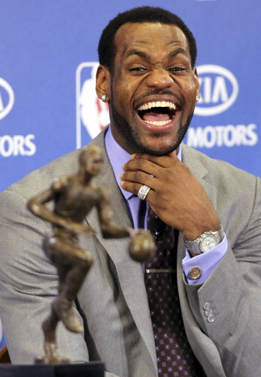 NBA宣布詹姆斯當選常規(guī)賽MVP最有價值球員