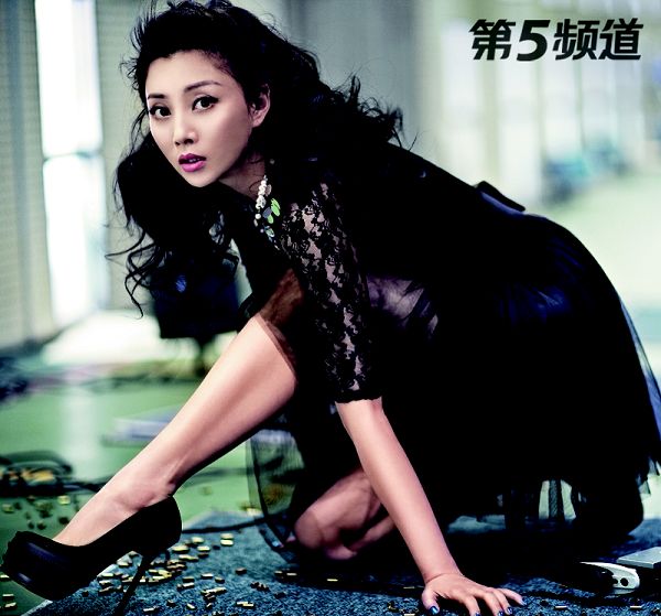 殷桃變“殺手” 舉槍射擊冷艷無(wú)比