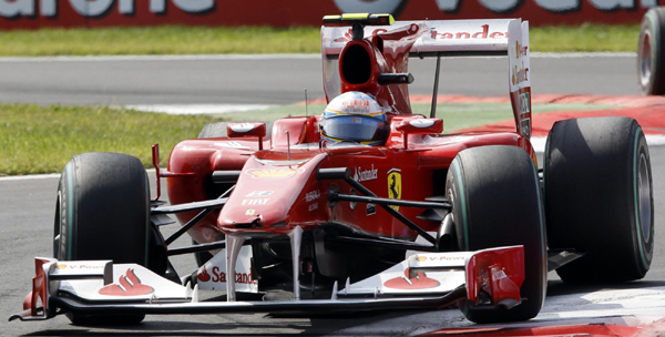 F1意大利站：阿隆索逆轉(zhuǎn)奪冠 漢密爾頓撞車退出