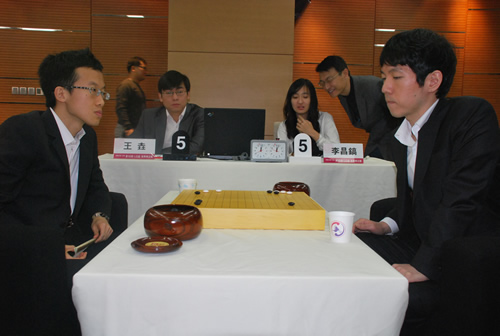 LG杯：中國(guó)棋手橫掃韓國(guó)包攬四強(qiáng) 王垚淘汰李昌鎬