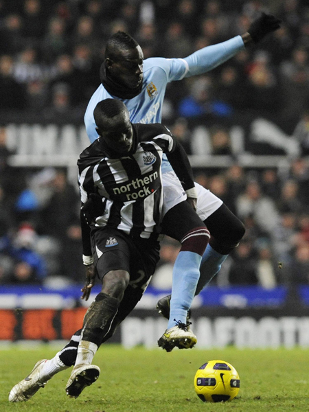 英超：曼聯2:0奪半程冠軍 曼城3:1升至次席