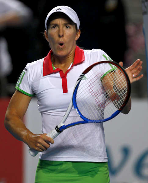 澳網(wǎng)：李娜辛苦晉級 海寧鏖戰(zhàn)翻盤