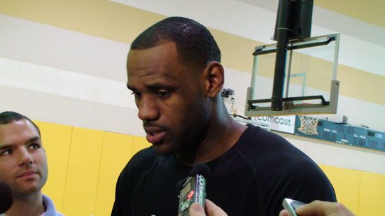 NBA經(jīng)理評半程MVP 杜蘭特當(dāng)選