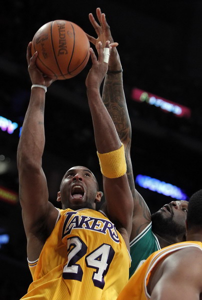 科比瘋狂41分隆多16助攻 凱爾特人全面爆發(fā)勝湖人