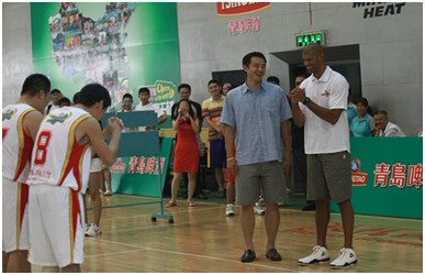 青島啤酒CBA33全國三人籃球職業(yè)聯(lián)賽巔峰對決