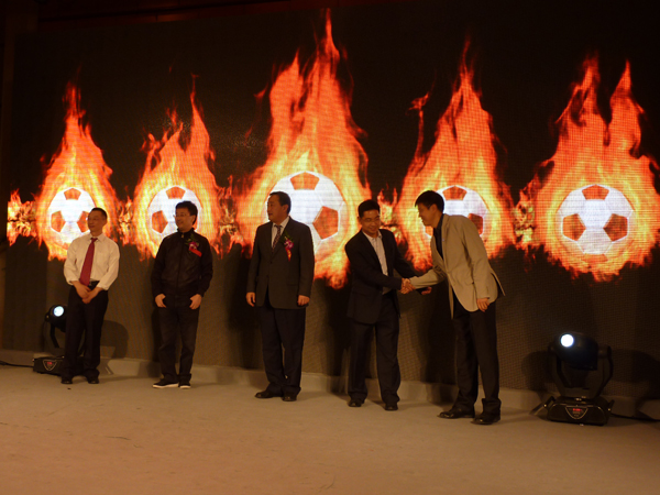 2012-2013特步大五聯(lián)賽新賽季發(fā)布會(huì)在京召開 發(fā)布全新品牌理念“玩轉(zhuǎn)我的賽場”