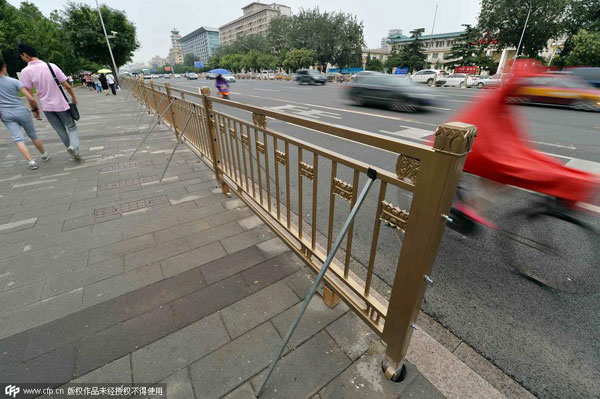 Beijing to replace 11 miles of guardrails on streets