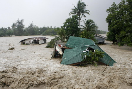 Typhoon Morakot whips East Asia