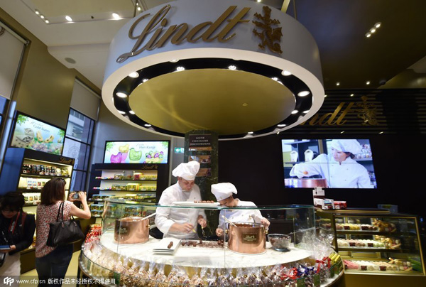 Sydney cafe reopens 3 months after deadly siege
