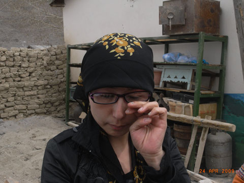 新疆十大杰出母親阿尼帕：現(xiàn)在最盼望收養(yǎng)汶川地震孤兒
