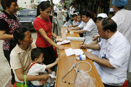 海口道客新村水源污染致43人腹瀉 目前全村已接通安全水源