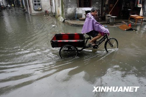 南方十省區遭遇今年入汛以來最大暴雨襲擊(組圖)