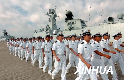 中國(guó)海軍第三批護(hù)航編隊(duì)起航