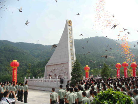 全國首座消防烈士紀念碑在福州落成[組圖]