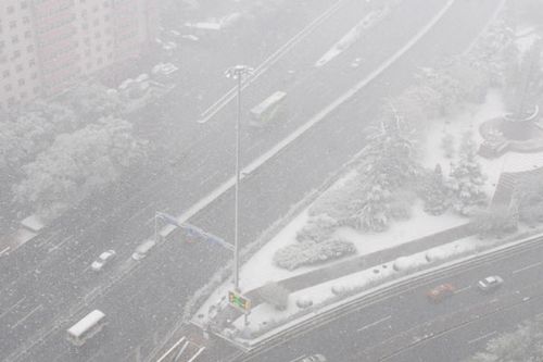 北京受降雪影響部分航班延誤 已啟動(dòng)應(yīng)急預(yù)案
