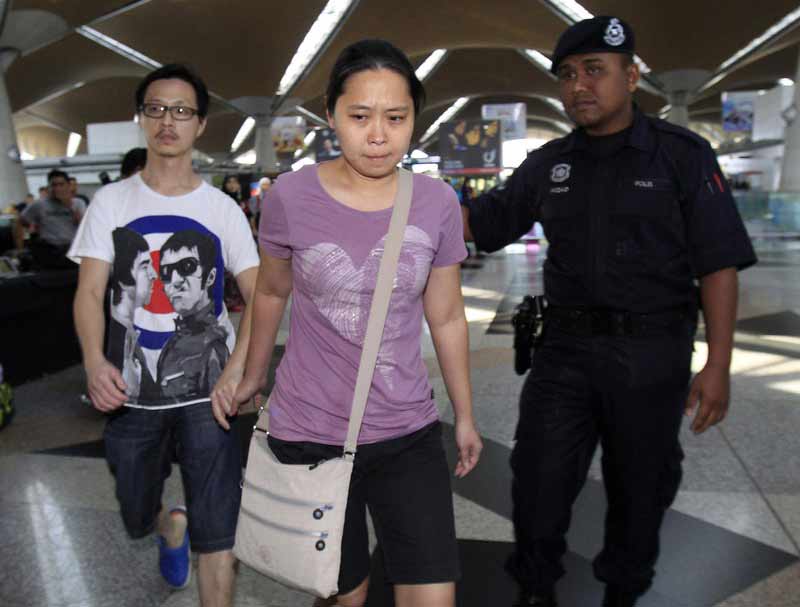 馬航失聯客機家屬失聲痛哭悲痛欲絕